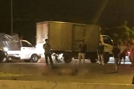 Va chạm xe container, đôi nam nữ đi xe máy bị cán chết tại chỗ