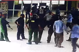 Nguyên nhân gây “sốc” vụ cầm dao uy hiếp bác sĩ Hà Tĩnh