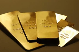 Giá vàng hôm nay 30/8: Tăng ngay khi mở cửa trước áp lực mới