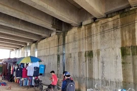 Nhiều cầu trên cao tốc Đà Nẵng - Quảng Ngãi vẫn thấm nước