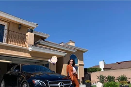 Biệt thự ngập rau xanh của em gái Cẩm Ly tại Mỹ 