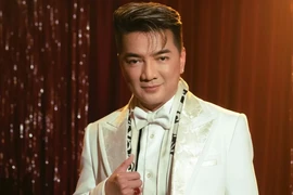 Ca sỹ Đàm Vĩnh Hưng bị kẻ xấu lừa 200 triệu như thế nào?