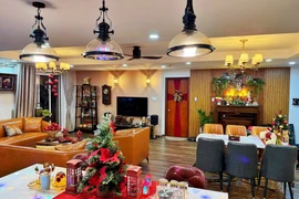 Bên trong biệt thự tiền tỷ đồng của MC Nguyên Khang