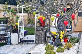 Vợ chồng Thu Phương - Dũng Taylor sở hữu khu vườn 500 m2 ở Mỹ 