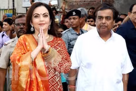 Chân dung phu nhân tỷ phú giàu nhất Châu Á Bharatnatyam