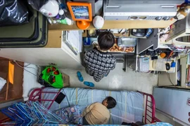 10 bức ảnh “nhức nhối” bên trong căn hộ siêu nhỏ ở Hong Kong