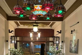 Cận cảnh cơ ngơi của ca sĩ Quang Linh ở tuổi U60