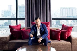 Trần Bảo Sơn sở hữu penthouse 200 tỷ, view choáng ngợp