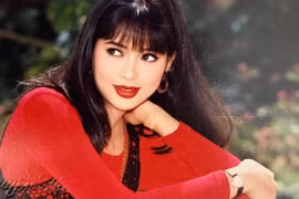 Nhan sắc không tuổi của CEO Lê Hồng Thủy Tiên 