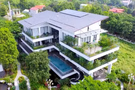 Cận cảnh căn biệt thự như resort ở núi Ba Vì 