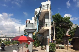 Cận cảnh những căn nhà siêu mỏng nhưng giá tiền tỷ ở Hà Nội 