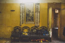 Gia tộc giàu có nhất nhì Hà Nội xưa còn để lại những gì?