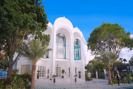 Ngắm biệt thự đắt giá nhất Sài Gòn của Vũ Khắc Tiệp