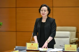 Bộ trưởng Bộ Nội vụ nói về việc tăng lương cơ sở