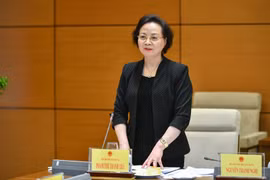 Bộ trưởng Bộ Nội vụ nói về việc tăng lương cơ sở