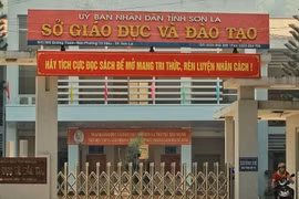 Con được nâng điểm cao ngất, 15 phụ huynh Sơn La vẫn phủ nhận liên quan