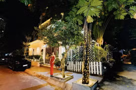 Toàn cảnh biệt thự 1.400m2 của Vy Oanh đón Giáng sinh 