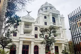 Cận cảnh biệt thự 'ai cũng ngước nhìn' của nữ đại gia Phú Thọ 