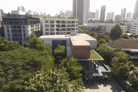 Nữ đại gia Madam Pang sở hữu dinh thự sang trọng thế nào?