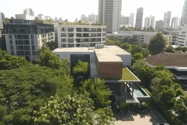 Nữ đại gia Madam Pang sở hữu dinh thự sang trọng thế nào?