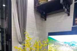 Cựu hoa khôi bóng chuyền Kim Huệ sở hữu căn nhà rực rỡ sắc hoa 