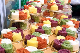 Tết Đoan ngọ, xôi ngũ sắc hút khách