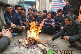 24 Tết, cai thầu bỏ trốn, gần 40 công nhân không có tiền về quê