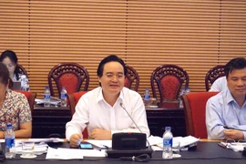 Tái đề xuất miễn học phí bậc THCS	