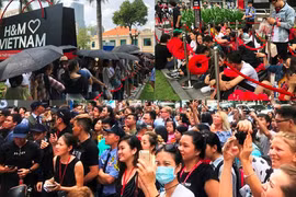 Hàng nghìn người trắng đêm, đội nắng chờ khai trương H&M