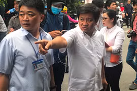 PCT quận 1 kiên quyết đập bỏ trụ sở sinh hoạt lấn vỉa hè