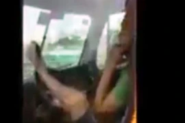 Thông tin bất ngờ vụ tài xế lái xe container bằng chân tại TP.HCM