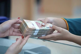 Lãi suất tiết kiệm thấp kỷ lục 1,9%/năm, sẽ tạo đáy trong quý 1/2024?