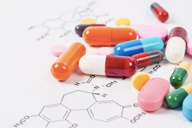 Ngành Dược phẩm 2024: DHG khó tăng trưởng mạnh, IMP ngược lại