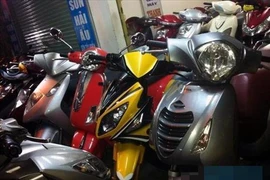 Hai lúa sắm xe máy tay ga 400 triệu: Đại gia Nhật ngả mũ