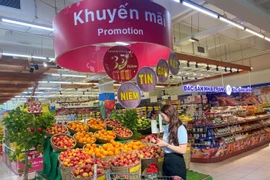 Hàng loạt siêu thị đã tung ra nhiều chương trình khuyến mãi để tăng doanh thu