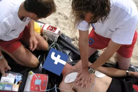 Tràn ngập ảnh chế Facebook và Instagram hôm nay gặp sự cố