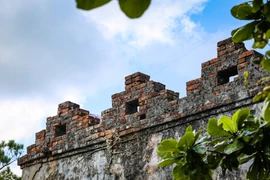 Trầm mặc, cổ kính trên đỉnh Hoành Sơn Quan