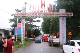 Huế: Tìm kiếm 2 nạn nhân cùng xe chở rác rơi xuống sông