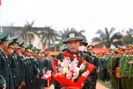 Thanh niên Bắc Trung Bộ nô nức ngày hội tòng quân