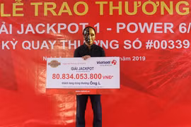Khách trúng thưởng Vietlott gần 2.000 tỷ đồng năm 2019