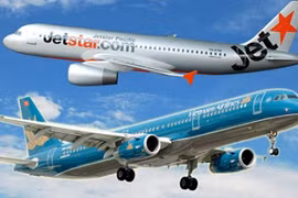 Các hãng hàng không hủy nhiều chuyến bay vì bão số 5 