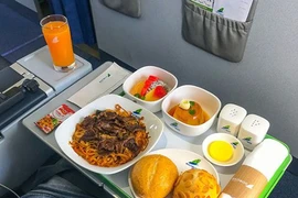 Doanh nghiệp bán suất ăn trên máy bay chưa thoát lỗ