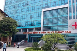 Bệnh viện của bầu Hiển báo lỗ gần 8 tỷ đồng trong quý 2