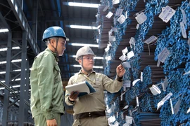 Lãnh đạo Hòa Phát thoái 1 triệu cổ phiếu khi HPG lên đỉnh