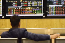 BSC: VN-Index điều chỉnh và tạo nền giá quanh khu vực 970 điểm 