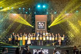 Điểm danh 50 công ty niêm yết tốt nhất năm 2022