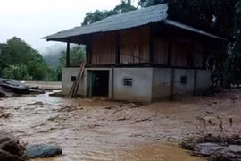Mưa lũ gây thiệt hại “khủng” tới cỡ nào với các tỉnh từ Bắc chí Nam?