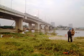 Nhảy sông trốn công an, một con bạc tử vong do đuối nước