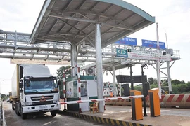 Đến lượt Bộ Công Thương đề nghị hỗ trợ giảm giá BOT, thuế với nhiên liệu bay trước dịch Covid-19