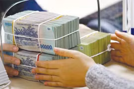 Điểm tên 17 nhà băng miễn, giảm phí dịch vụ chuyển tiền cho giao dịch nhỏ